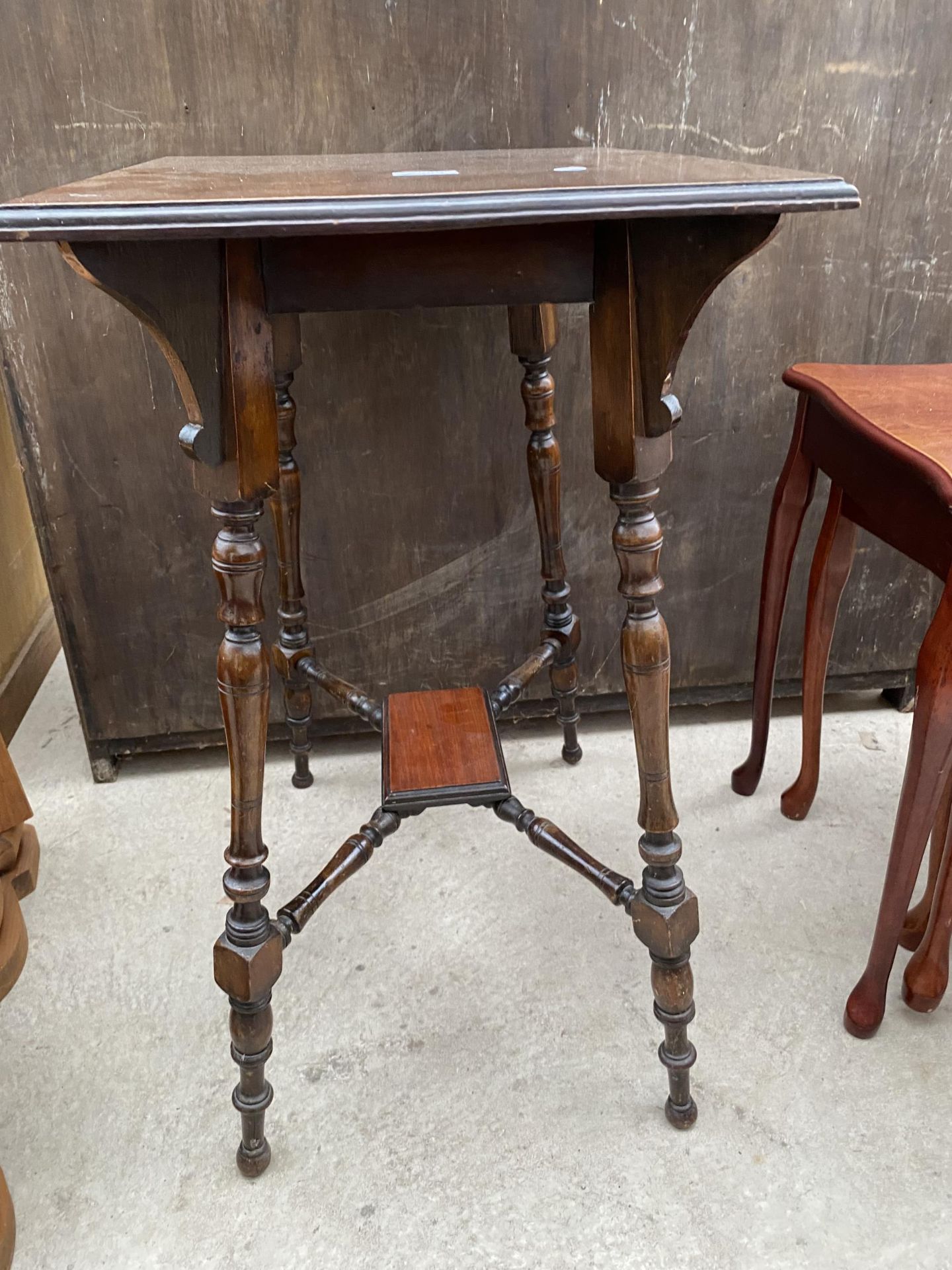 A LATE VICTORIAN MAHOGANY TWO TIER OCCASIONAL TABLE WITH TURNED LEGS AND STRETCHERS, 20X16" - Image 2 of 3