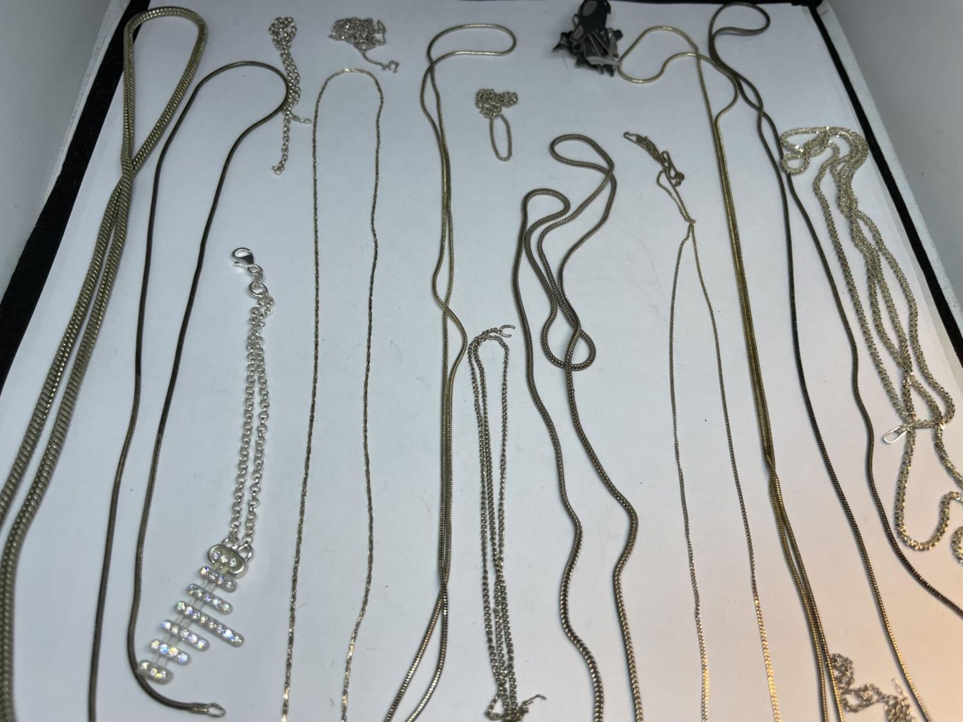 VARIOUS ITEMS OF SCRAP SILVER - Image 3 of 4