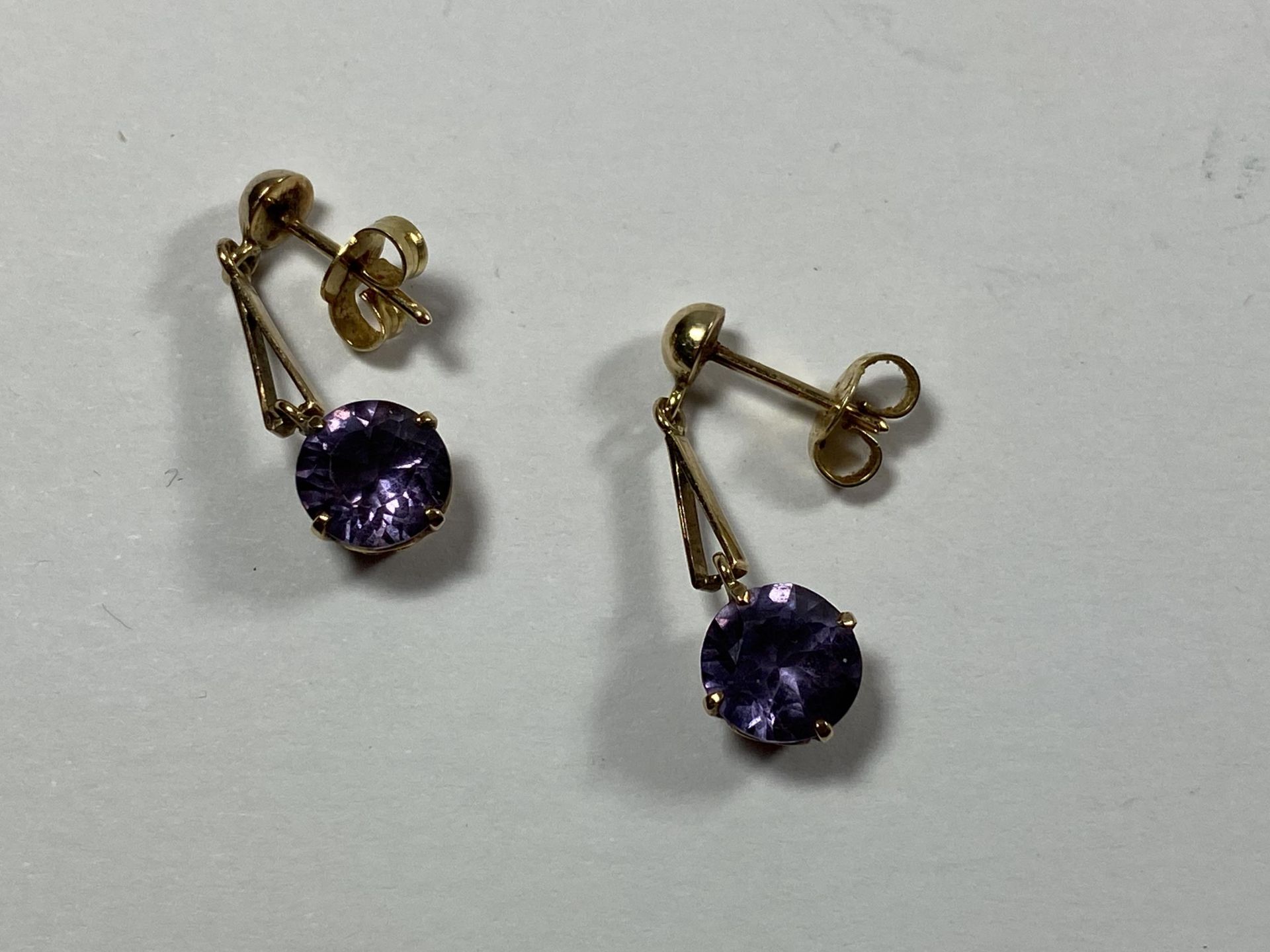 A PAIR OF YELLOW GOLD AND AMETHYST STONE EARRINGS, BOXED - Image 3 of 3