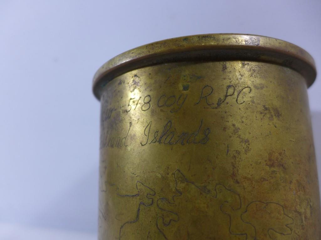 A FALKLAND ISLANDS 105MM SHELL CASE DATED 1978, THE 17CM HIGH SHELL CASE WITH INSCRIPTION 'PTE NASIR - Image 5 of 6