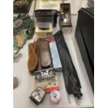 A MIXED VINTAGE LOT TO INCLUDE A BOXED DORMY NUMBERING MACHINE WITH INK, BINOCULARS, SPORTS GLASSES,