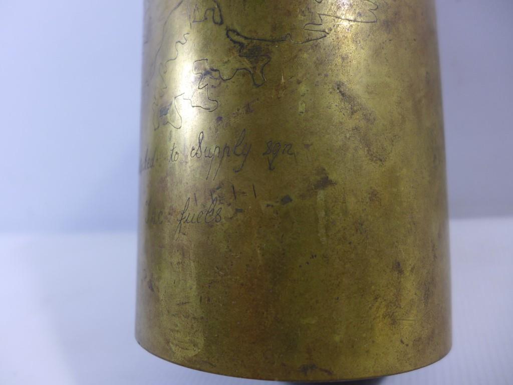 A FALKLAND ISLANDS 105MM SHELL CASE DATED 1978, THE 17CM HIGH SHELL CASE WITH INSCRIPTION 'PTE NASIR - Image 4 of 6