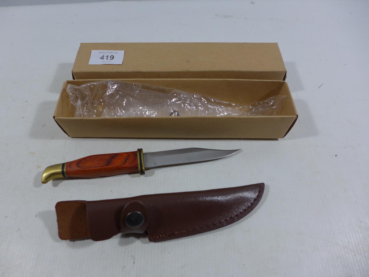 A BOXED KNIFE AND SCABBARD, 10CM BLADE