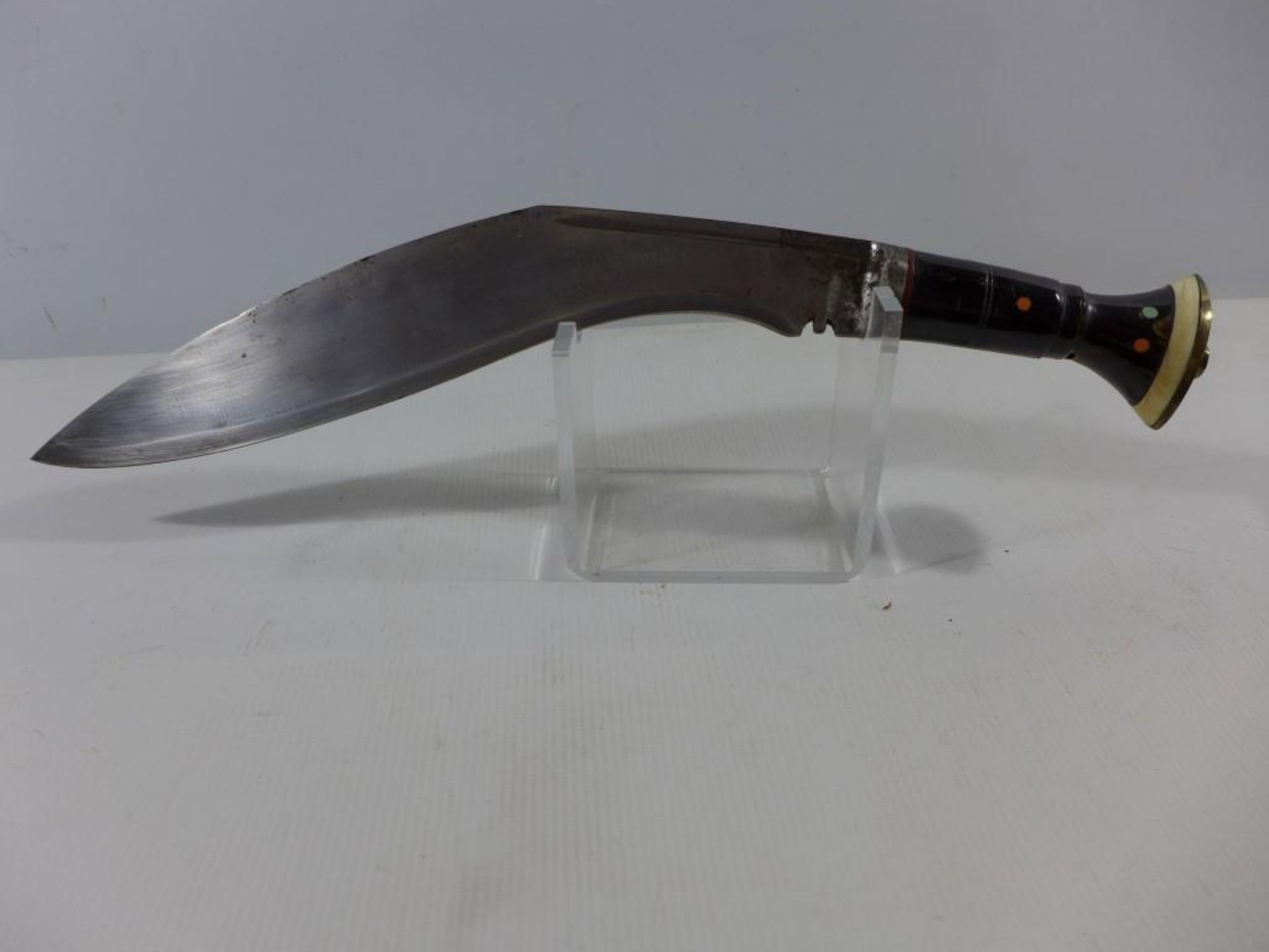 A KUKRI KNIFE, 32CM BLADE