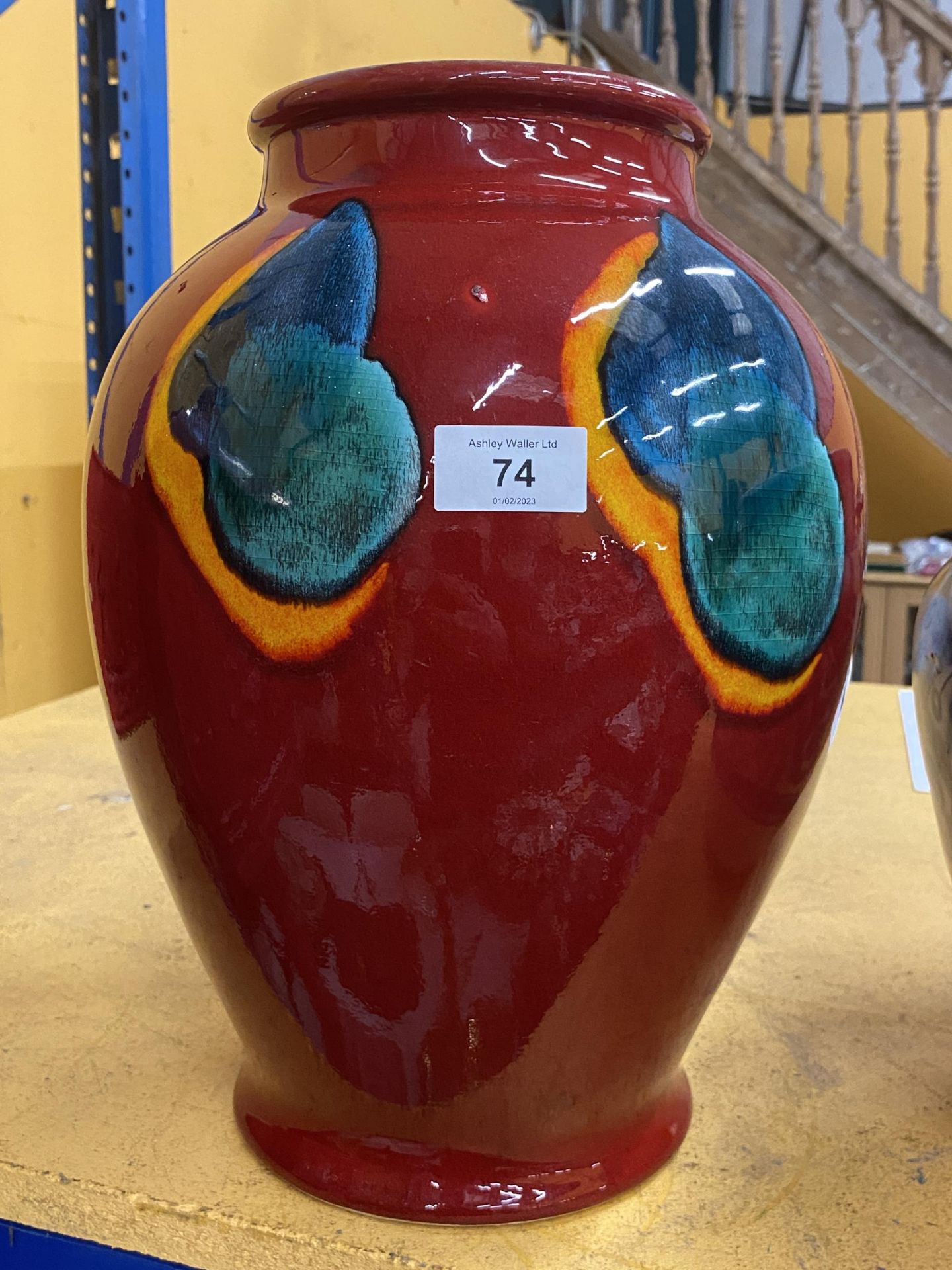 A LARGE POOLE POTTERY VASE, HEIGHT 36CM