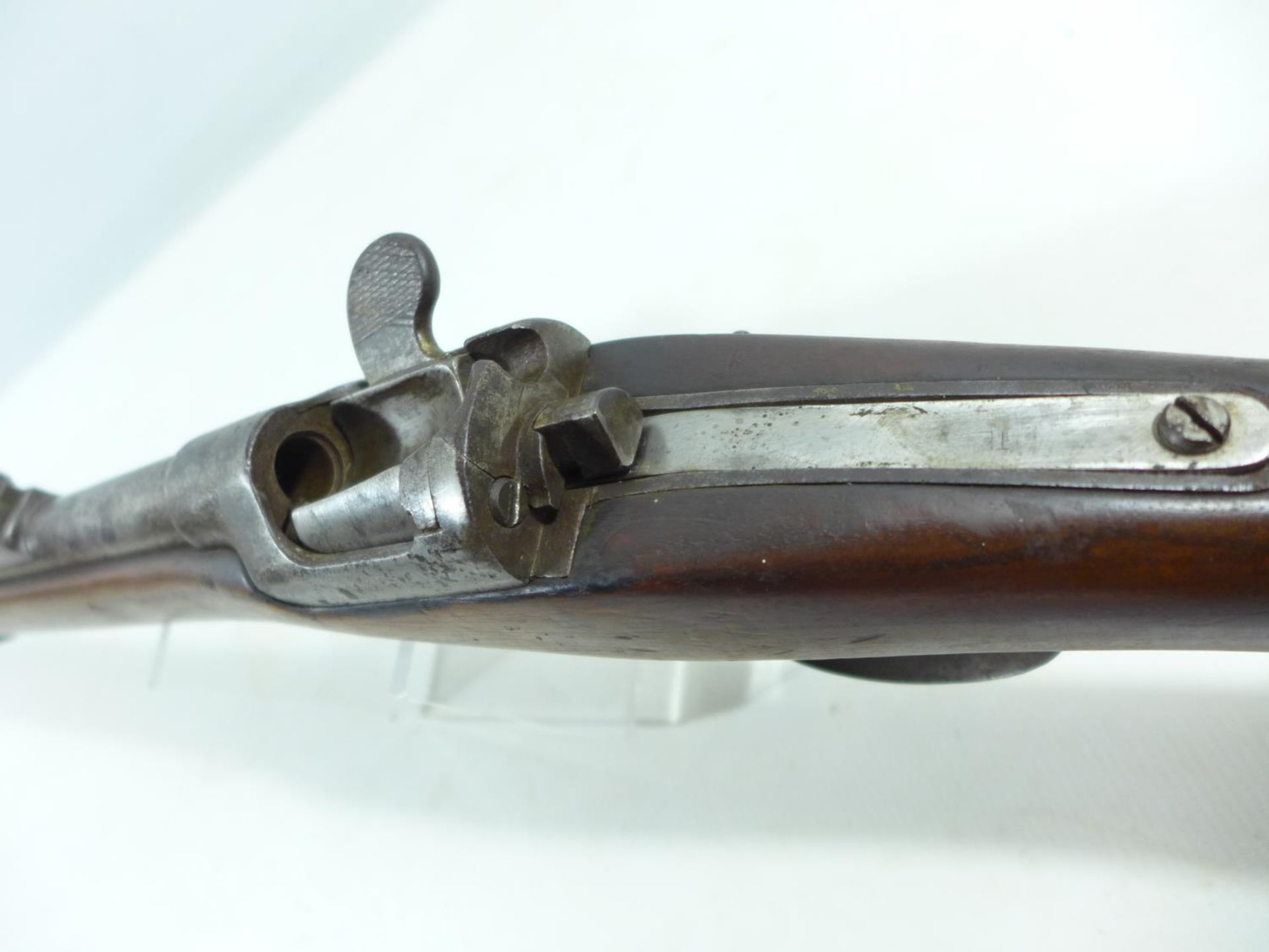 A MID 19TH CENTURY OBSOLETE CALIBRE WERNDL-HOLUB RIFLE, 83CM BARREL, LACKING HAMMER, TOTAL LENGTH - Image 4 of 11