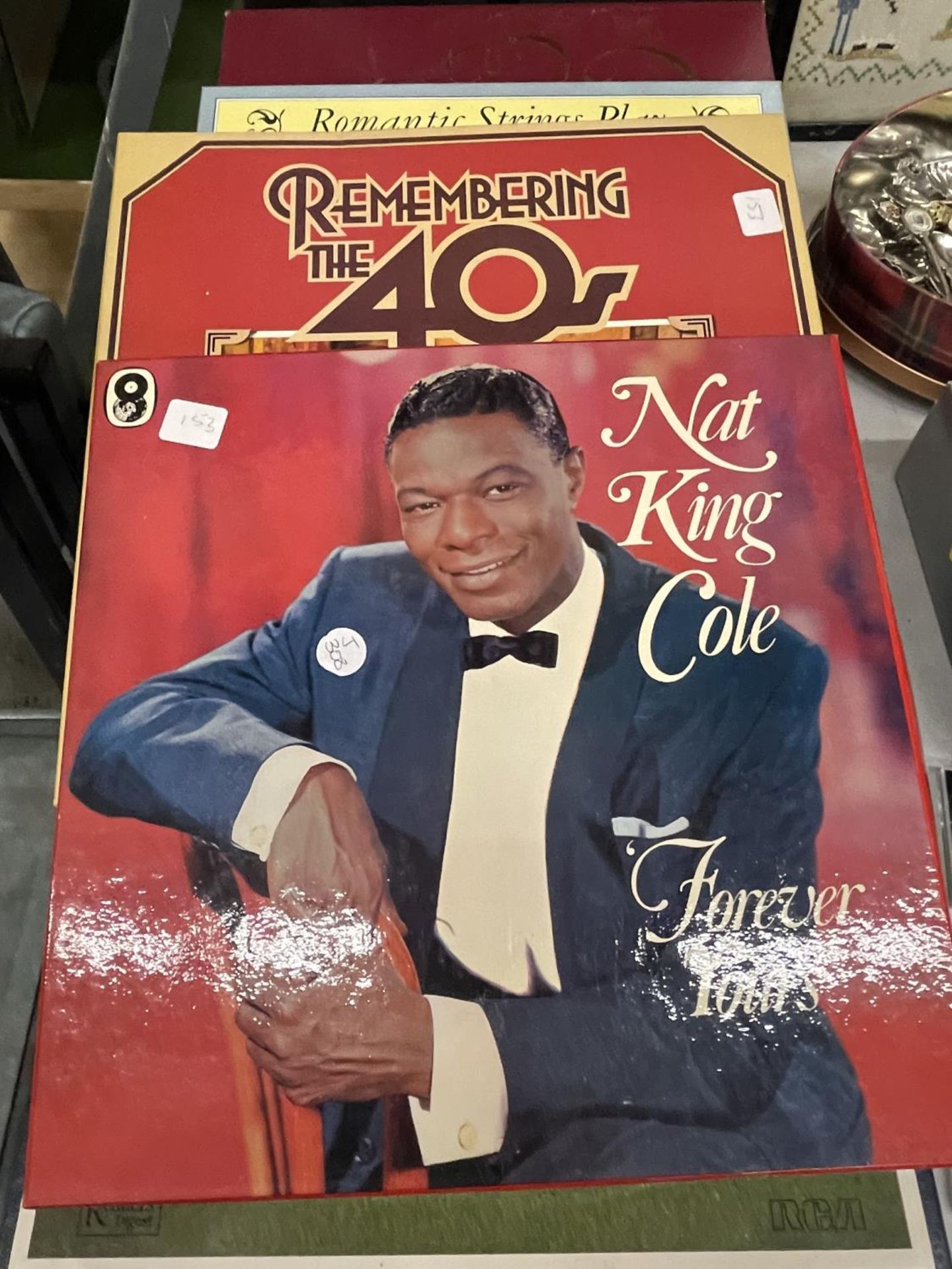 A QUANTITY OF BOXED RECORD SETS TO INCLUDE NAT KING COLE, GLEN CAMPBELL, MARIO LANZA PLUS THE - Image 2 of 4
