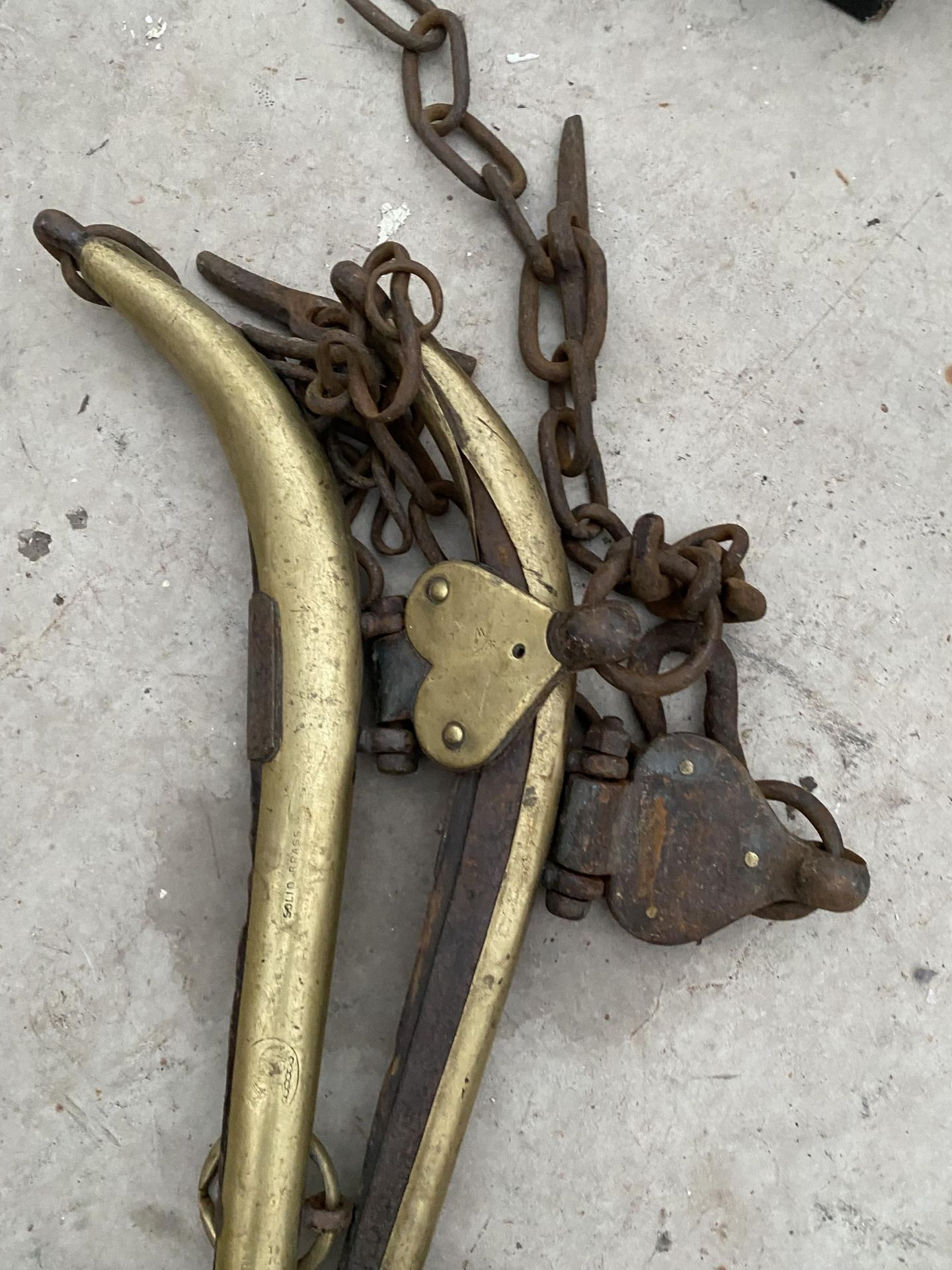 A SET OF VINTAGE BRASS HORSE HAINES - Image 2 of 3