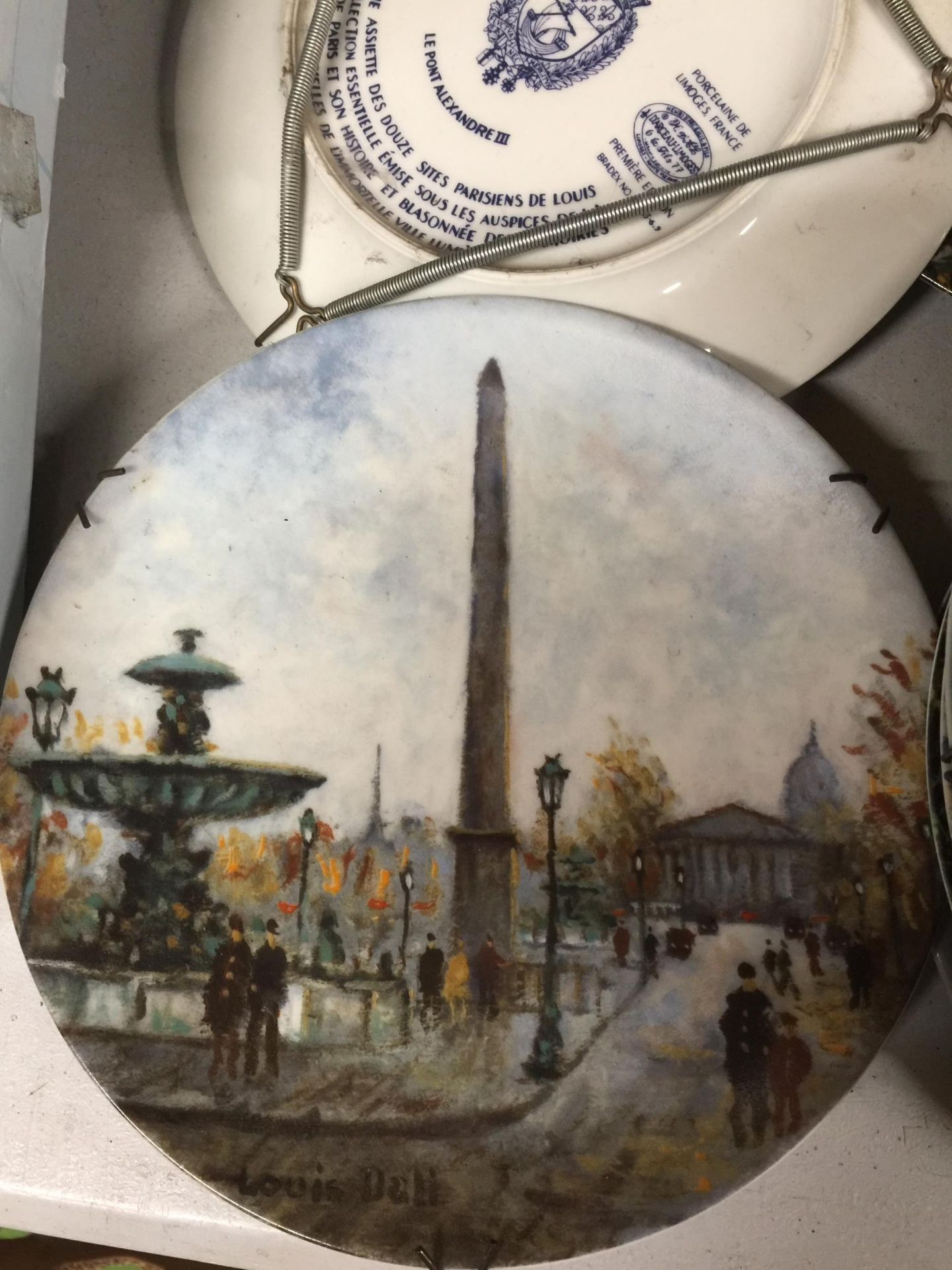 A FULL SET OF LIMOGE'S FRANCE LIMITED EDITION COLLECTOR'S PLATES SITES OF PARIS - Bild 3 aus 3