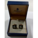 A BOXED PAIR OF WEDGWOOD JASPERWARE CUFFLINKS