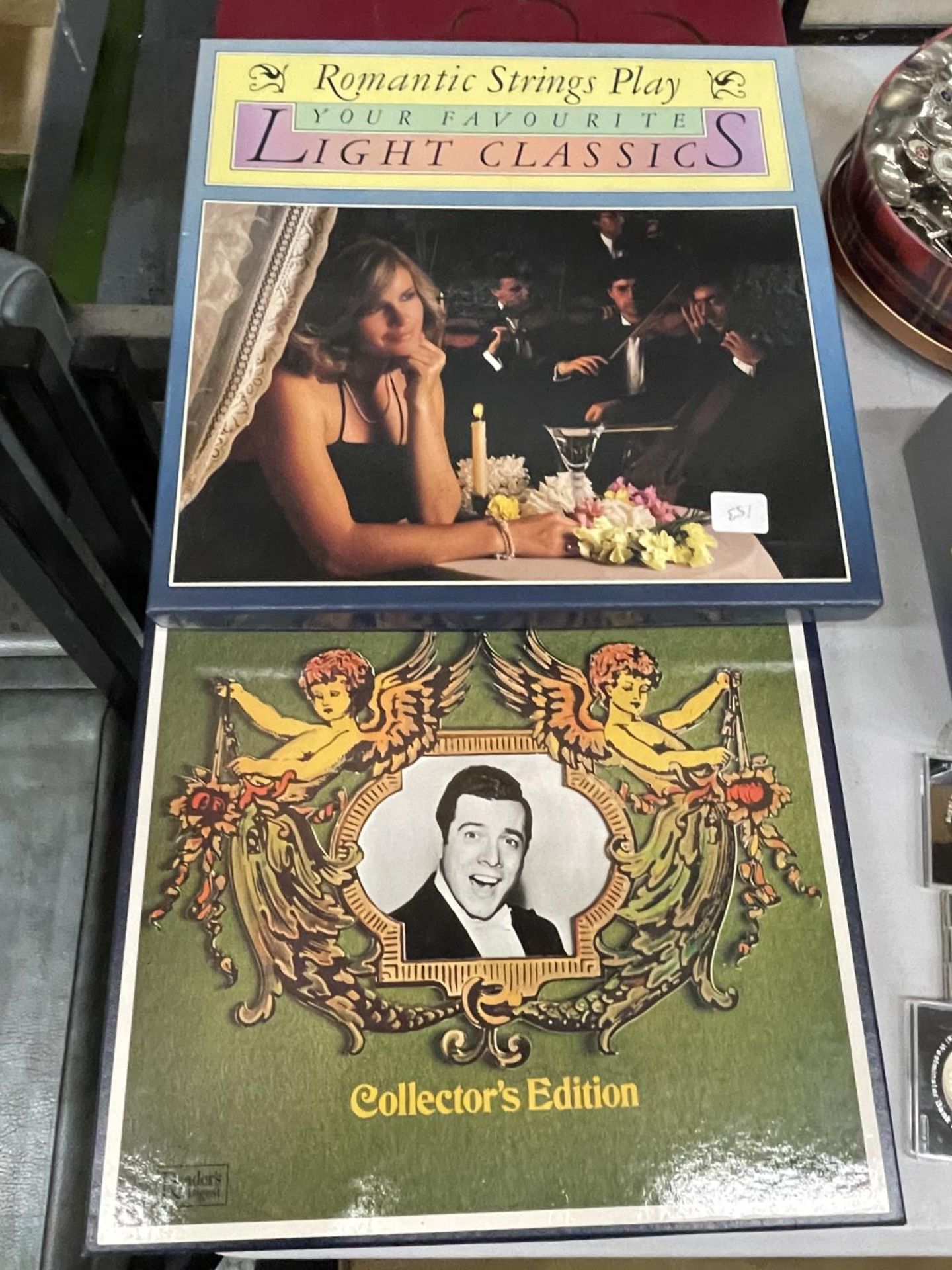 A QUANTITY OF BOXED RECORD SETS TO INCLUDE NAT KING COLE, GLEN CAMPBELL, MARIO LANZA PLUS THE - Image 3 of 4