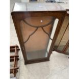 A SHINY WALNUT ART DECO DISPLAY CABINET, 22" WIDE