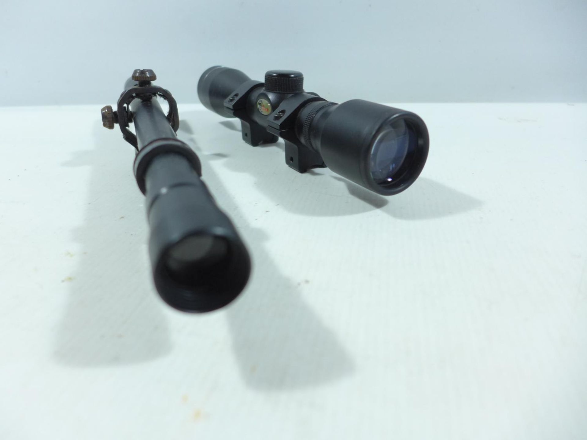 AN SMK 4X32 TELESCOPIC SIGHT AND A DIANA SIGHT (2) - Image 2 of 2