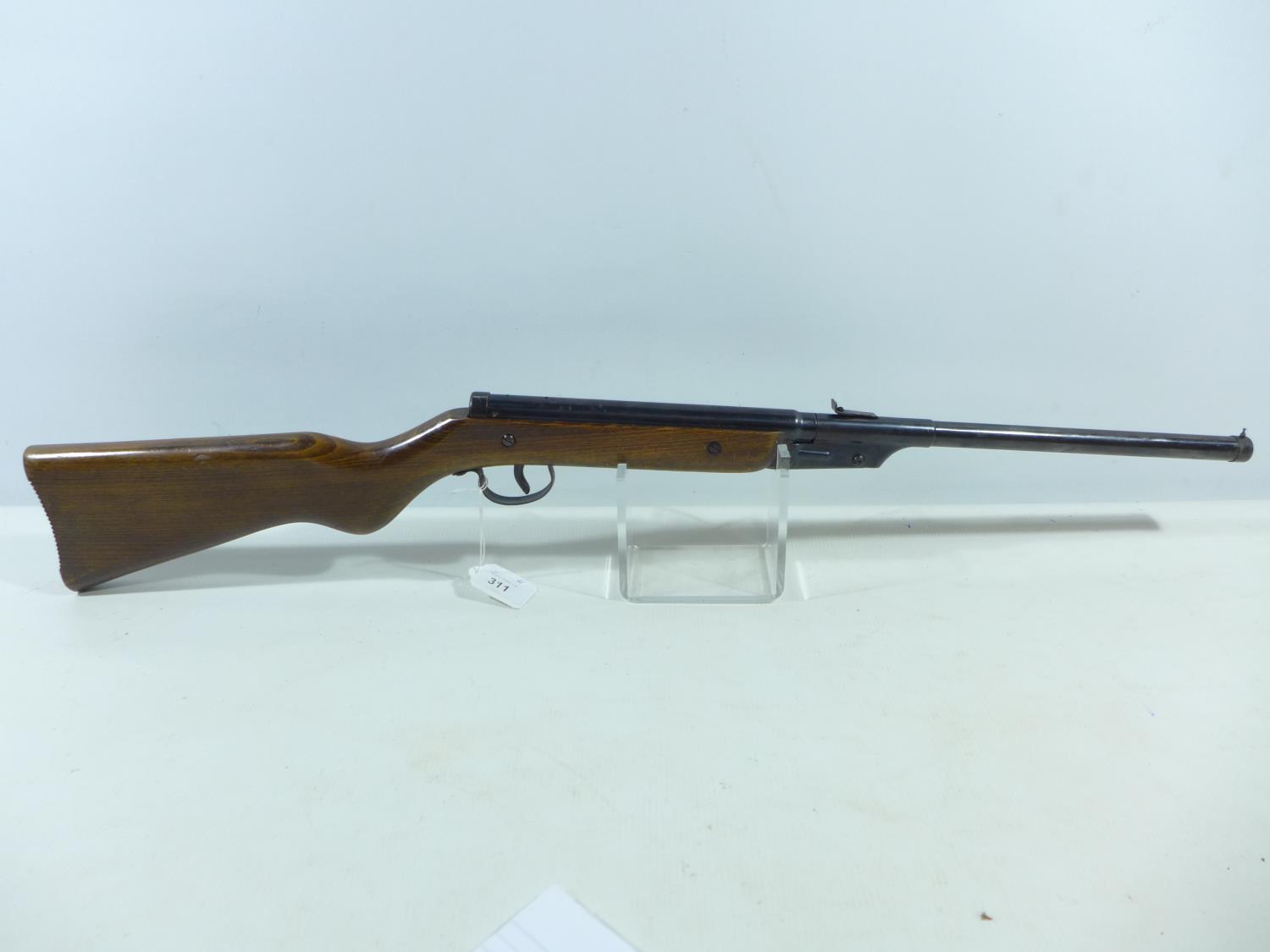 A DIANA MOD 16 .177 CALIBRE AIR RIFLE, 30.5CM BARREL, TOTAL LENGTH 83CM