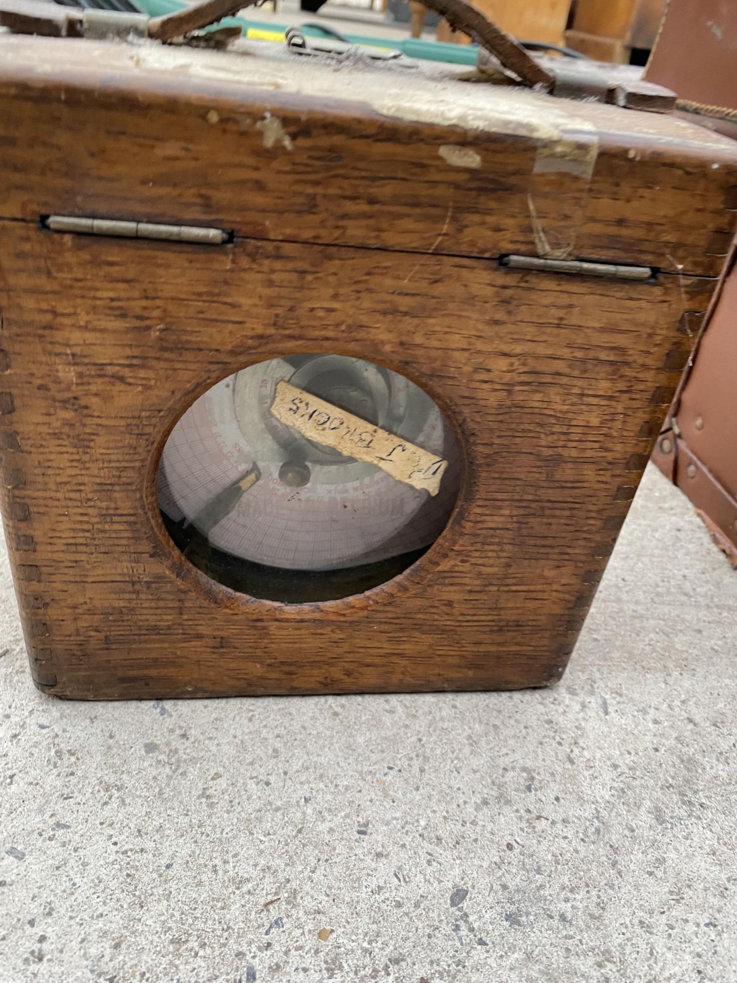 A VINTAGE WOODEN CASED PIGEON TIMING CLOCK - Image 2 of 2