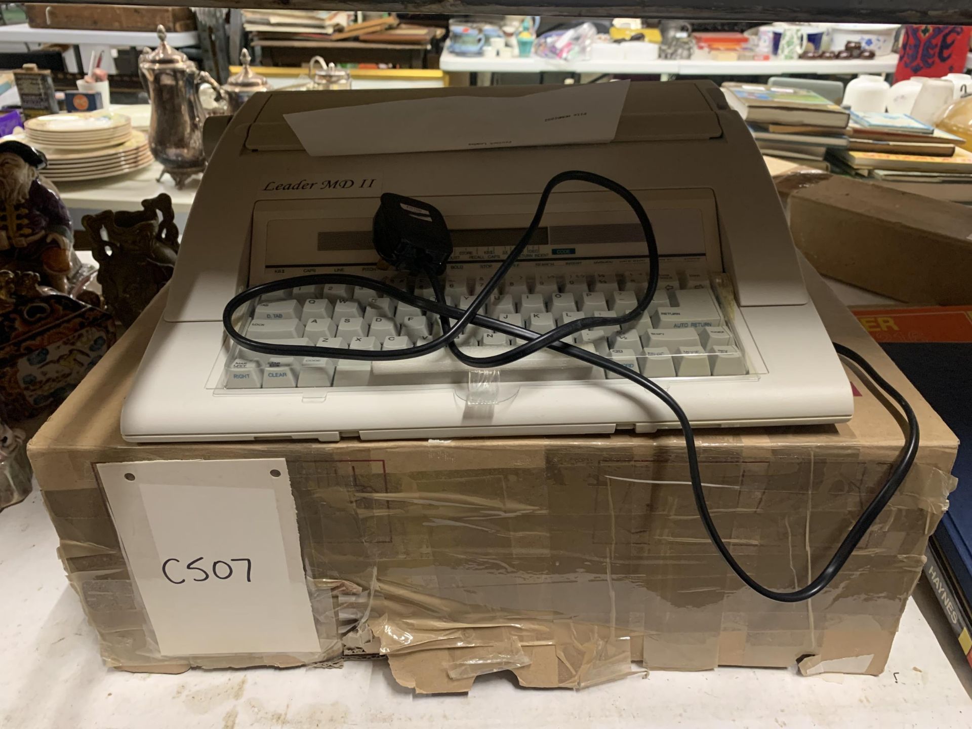 A LEADER MD 11 ELECTRIC TYPEWRITER - BOXED