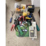 A LARGE ASSORTMENT OF GARDEN TOOLS TO INCLUDE SHEARS, A SPRINKLER AND FORKS ETC