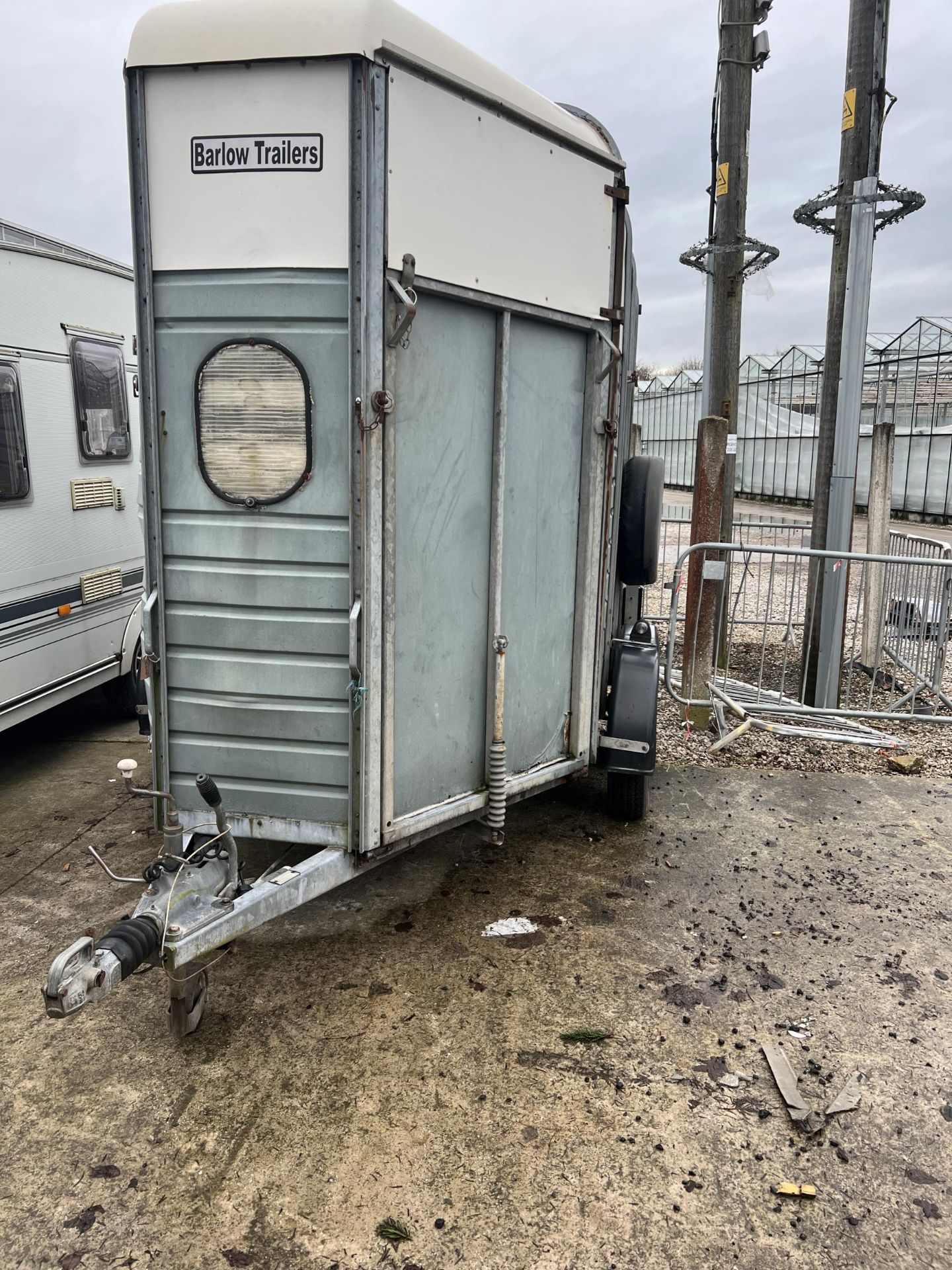WESSEX CLUBMAN DOUBLE HORSE TRAILER FULL PARTIONS AND COMPLETE WITH FULL LENGTH BREAST BARS NO VAT