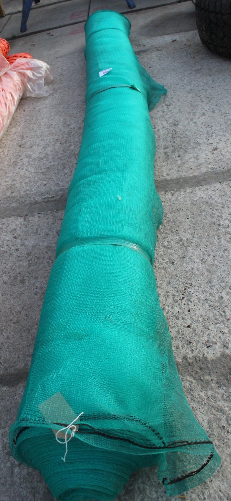 ROLL OF GREEN PLASTIC NETTING NO VAT