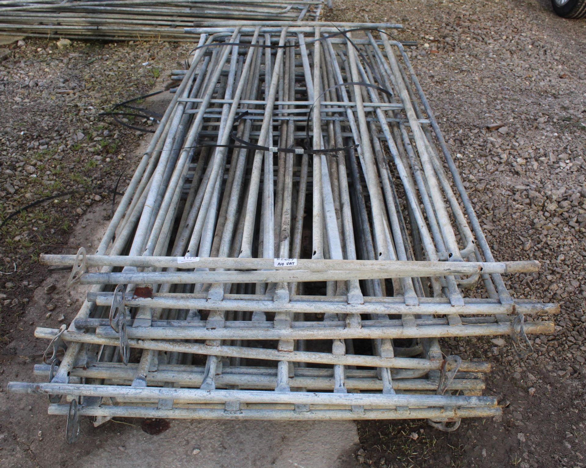 16 HURDLES 6FT NO VAT