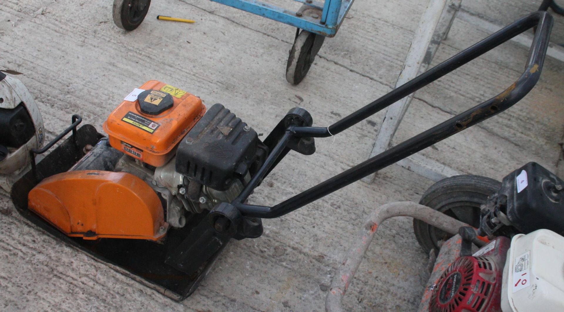 AN EVOLUTION WACKER PLATE NO VAT