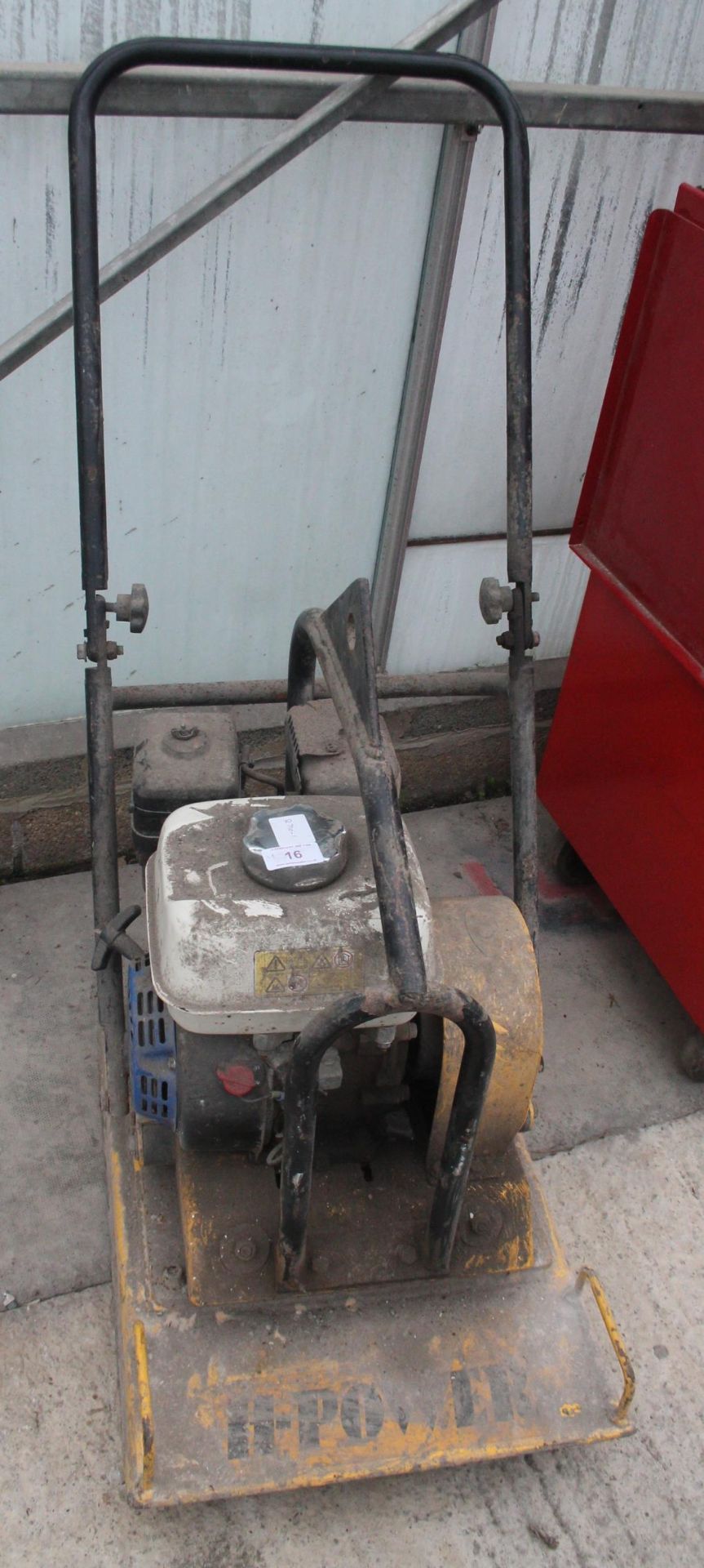 A H POWER WACKER PLATE (VENDOR STATES GOOD WORKING ORDER BUT NO WARRANTY GIVEN) NO VAT