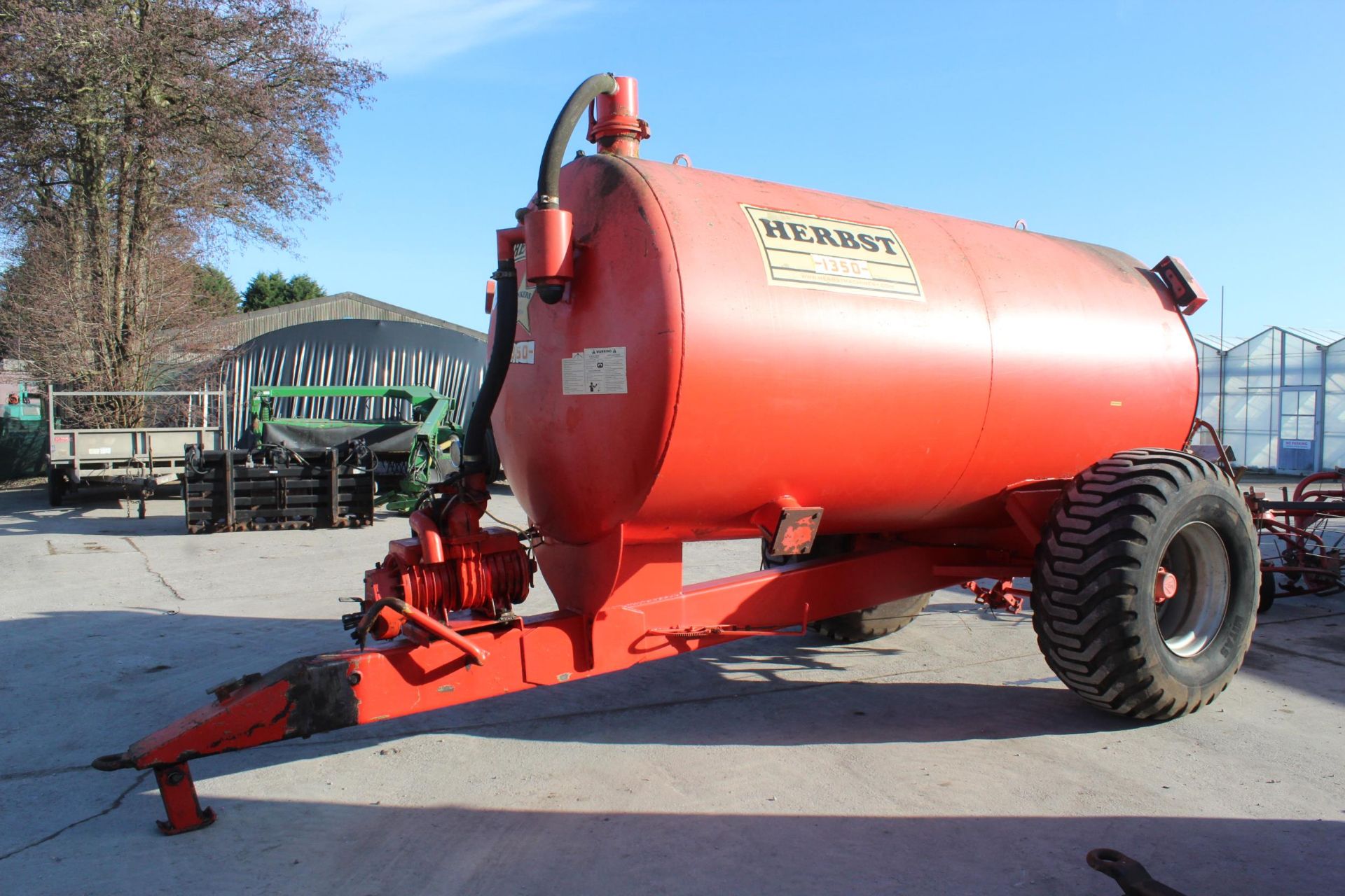 HERBST 1350 GALLON SLURRY TANK PTO IN THE PAY OFFICE (Retirement Sale) + VAT