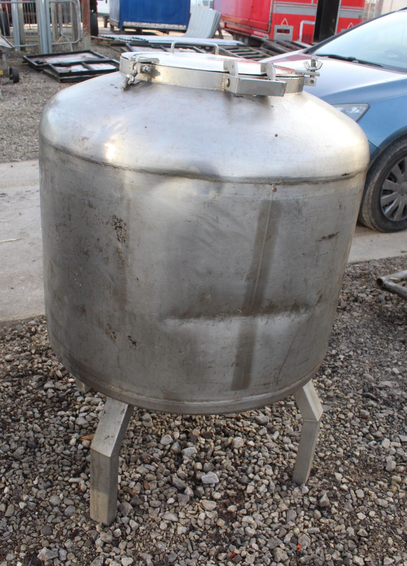 STAINLESS STEAL MILK VAT NO VAT - Image 2 of 2