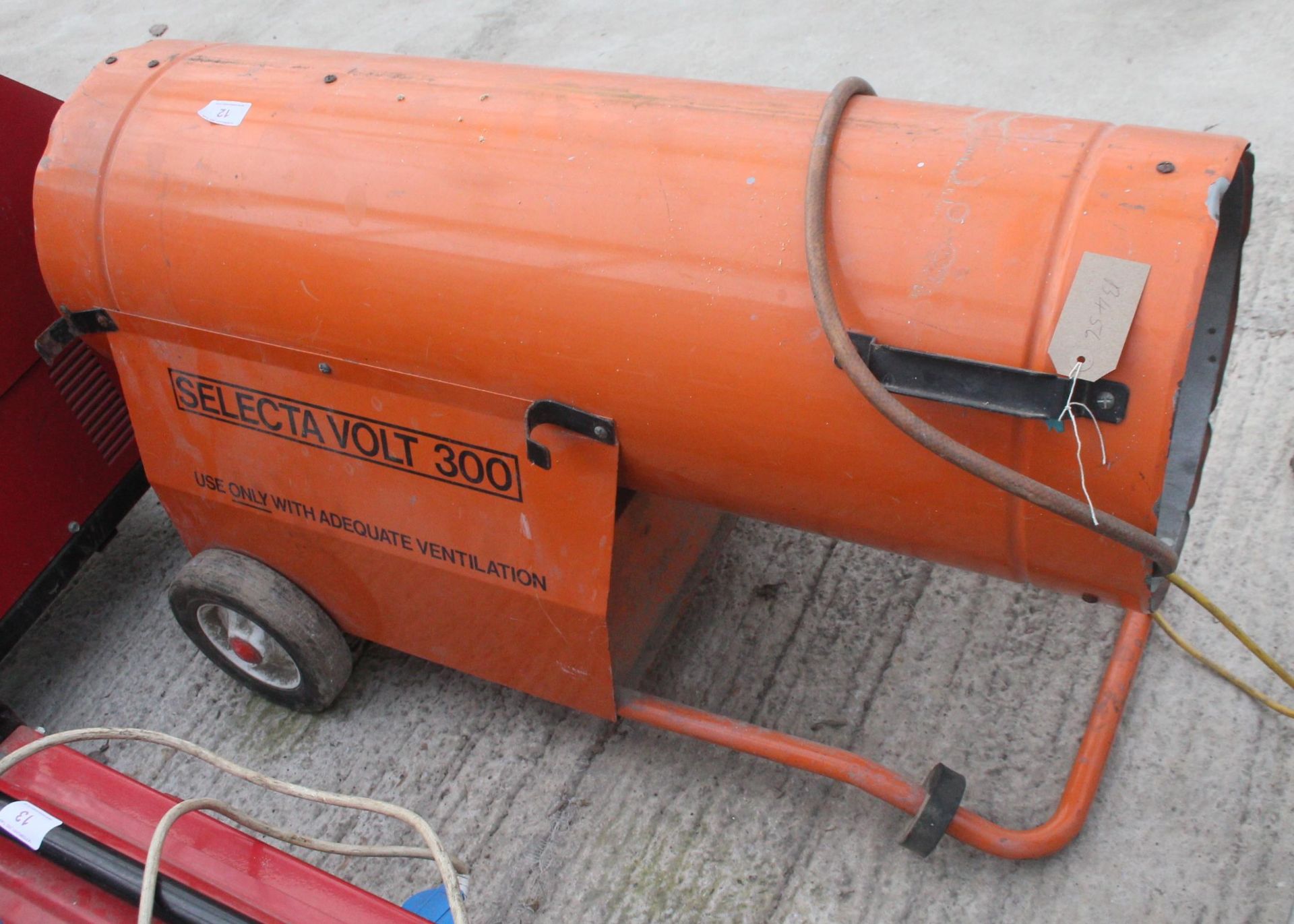 A SELECTA VOLT 300 PROPANE SPACE HEATER - PLUS VAT - Image 2 of 2