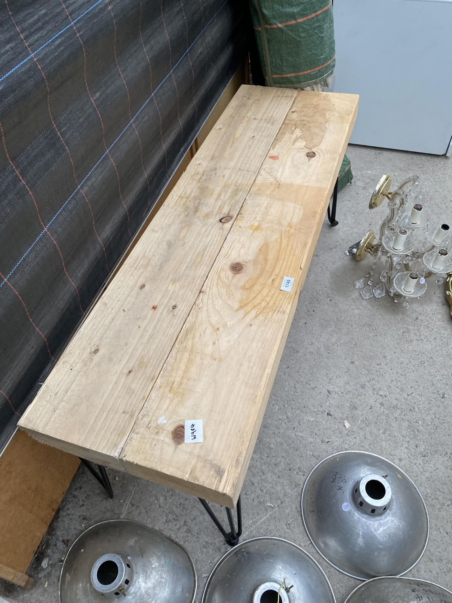 A WOODEN PLANK TOPPED BENCH WITH METAL LEGS - Image 3 of 3