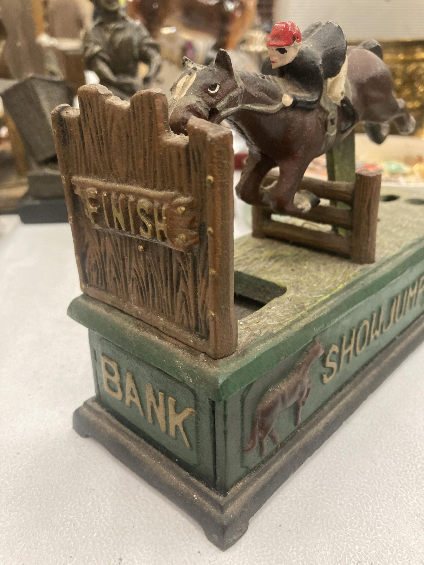 A CAST VINTAGE STYLE 'SHOWJUMPER' MONEY BANK - Image 3 of 4