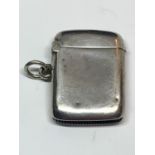 A HALLMARKED BIRMINGHAM SILVER VESTA CASE