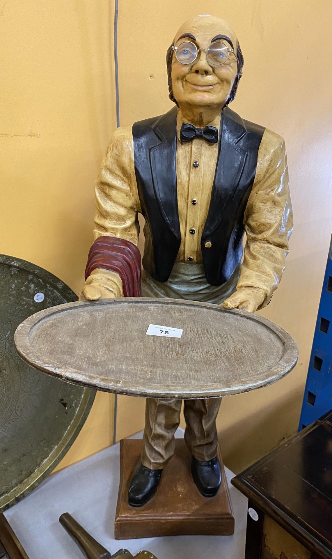 A LARGE VINTAGE DUMB WAITER FIGURE, HEIGHT 92CM