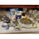 A LARGE QUANTITY OF COLLECTABLES TO INCLUDE FLOWER POSIES, MILK JUGS, GINGER JAR, PLANTERS, ETC.,