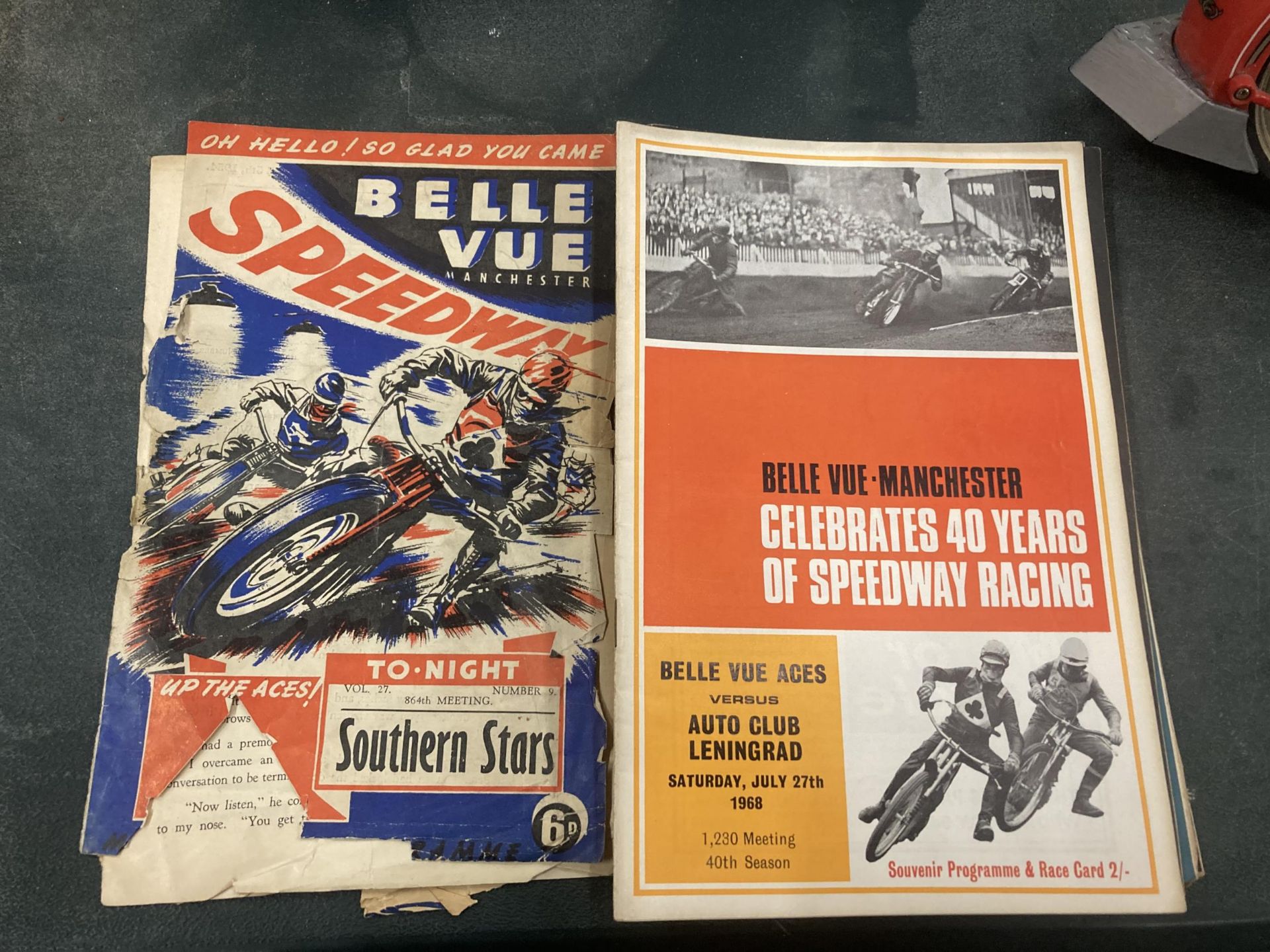 A QUANTITY OF VINTAGE SPEEDWAY HANDBOOKS - Image 3 of 3