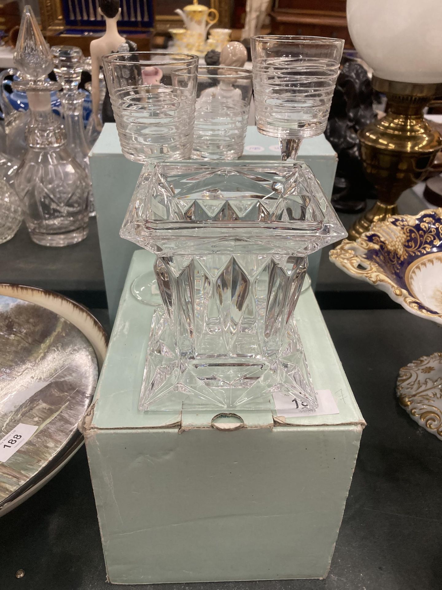 A SET OF THREE 'PARTY-LITE' GLASSES AND A VASE BOTH BOXED