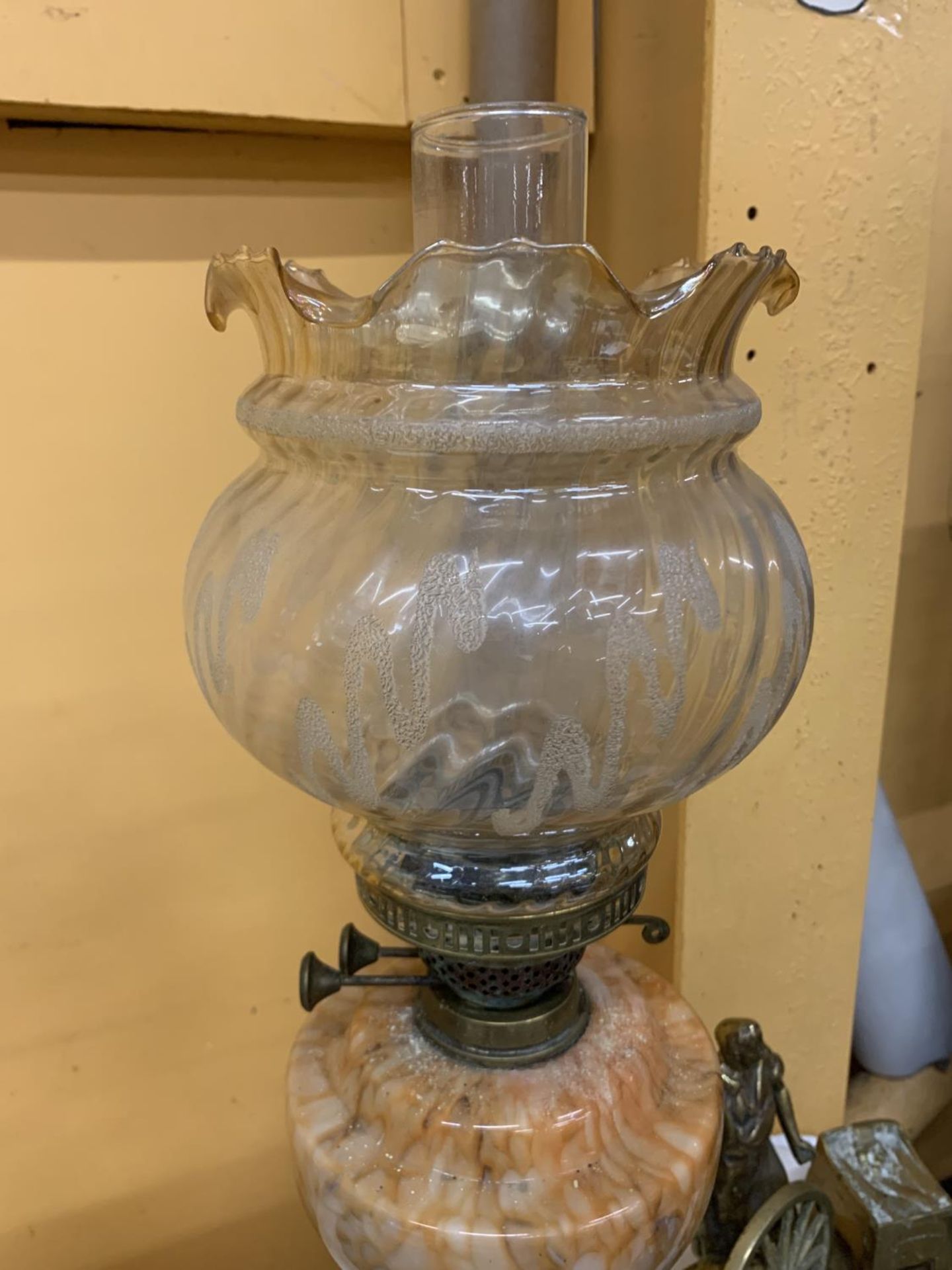 A VICTORIAN OIL LAMP WITH A BRASS STEM, MARBLE MIDDLE, FLUTED AND ETCHED SHADE AND CHIMNEY HEIGHT - Image 2 of 3