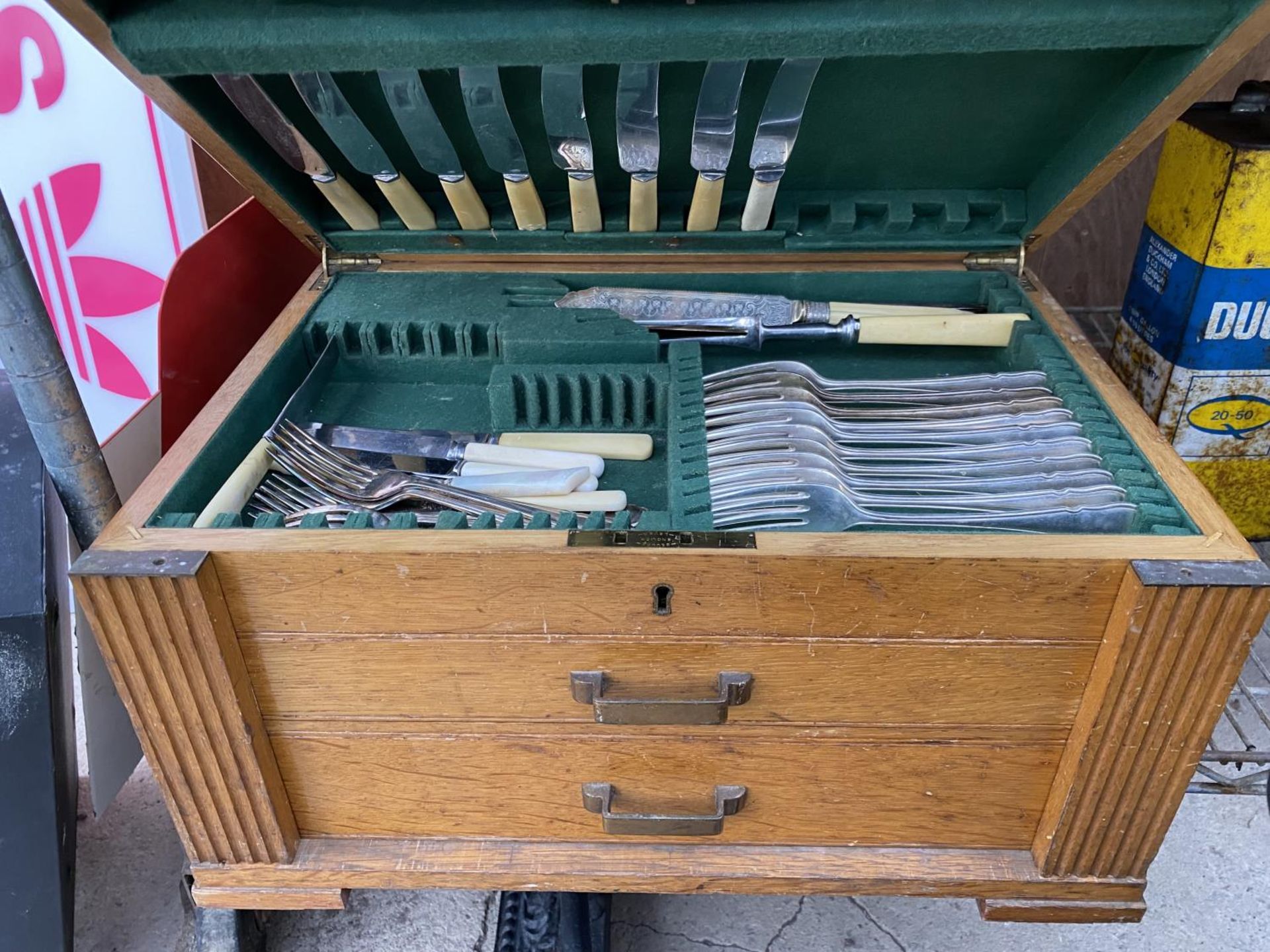 A PART COMPLETE WOODEN CASED CANTEEN OF CUTLERY - Image 2 of 5