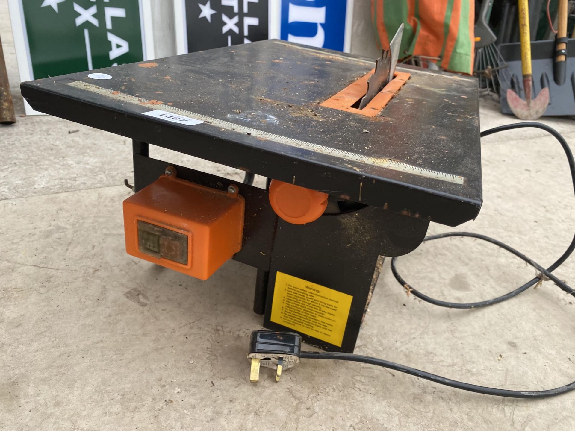 AN ELECTRIC CHALLANGE TABLE SAW - Image 2 of 2