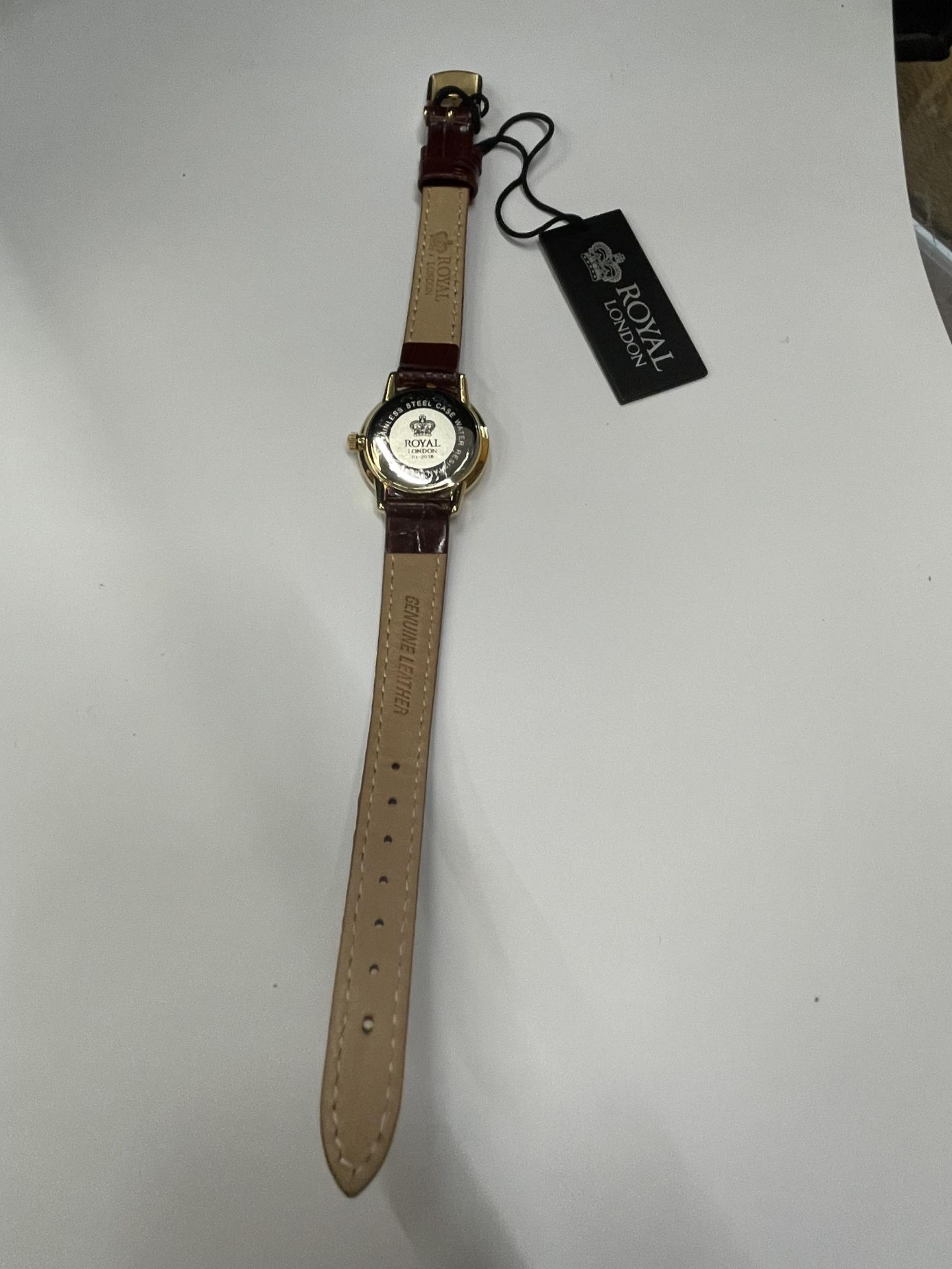 A ROYAL LONDON WRIST WATCH SEEN WORKING BUT NO WARRANTY - Image 2 of 2