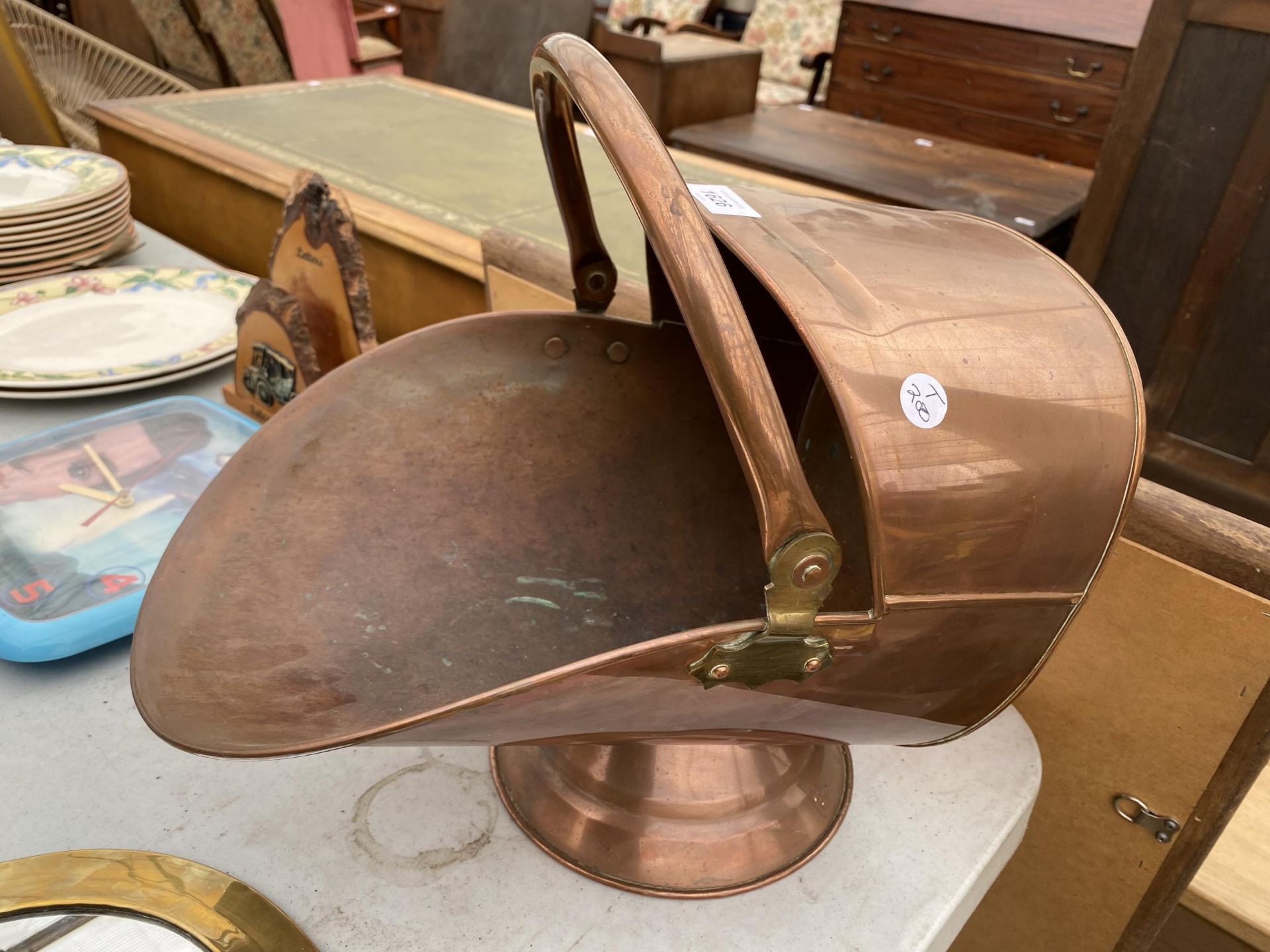 A COPPER COAL BUCKET