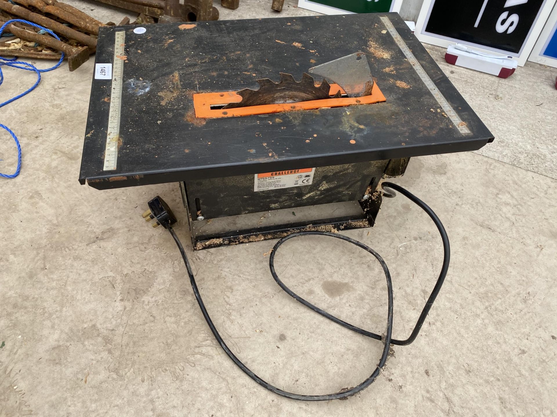 AN ELECTRIC CHALLANGE TABLE SAW