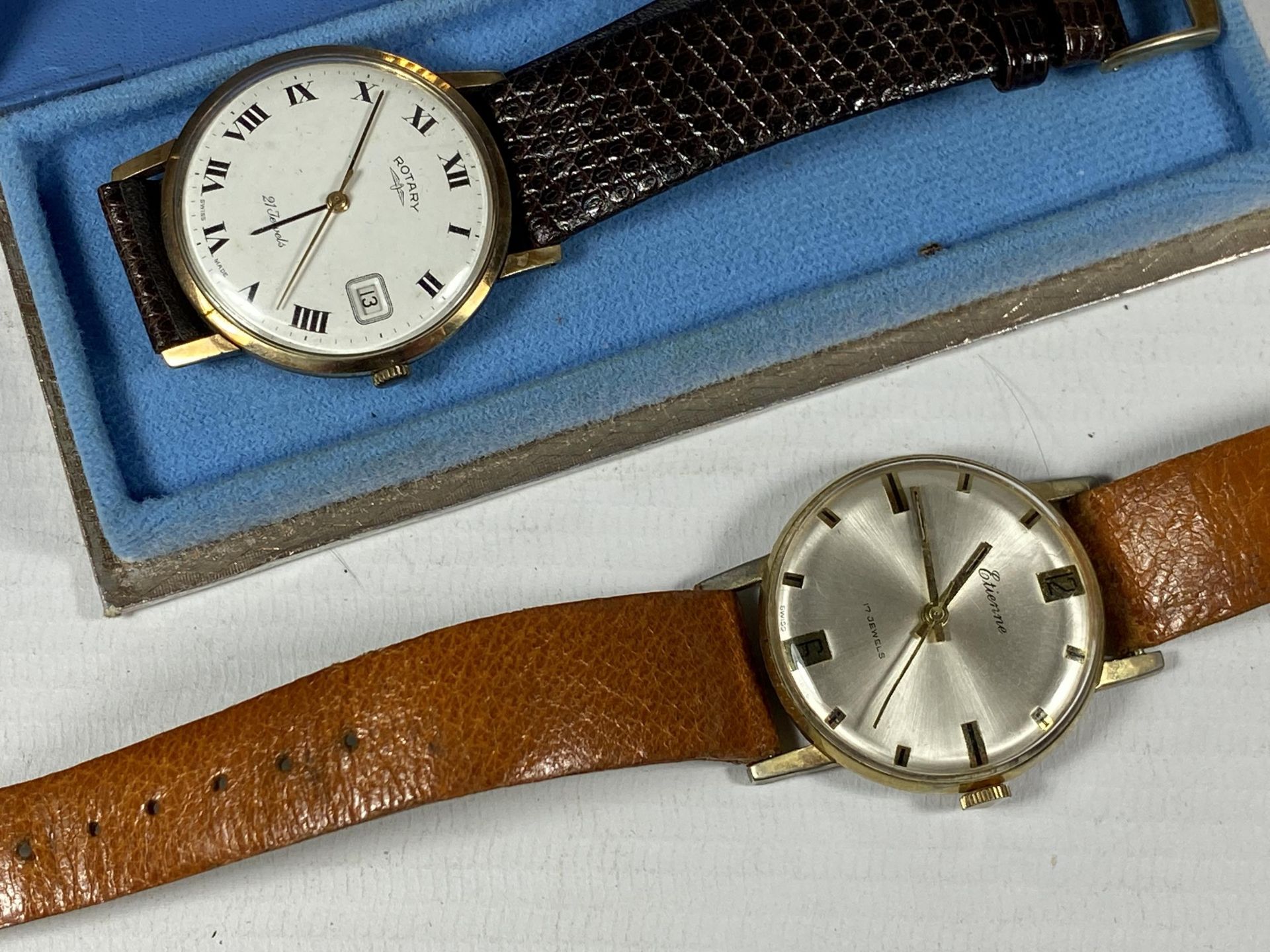A GROUP OF THREE WATCHES - VINTAGE BOXED ROTARY, ETIENNE DATE WATCH AND RETRO SOLAR WATCH - Image 2 of 3