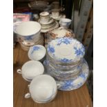 A LARGE COLLECTION OF VARIOUS TEA WARE
