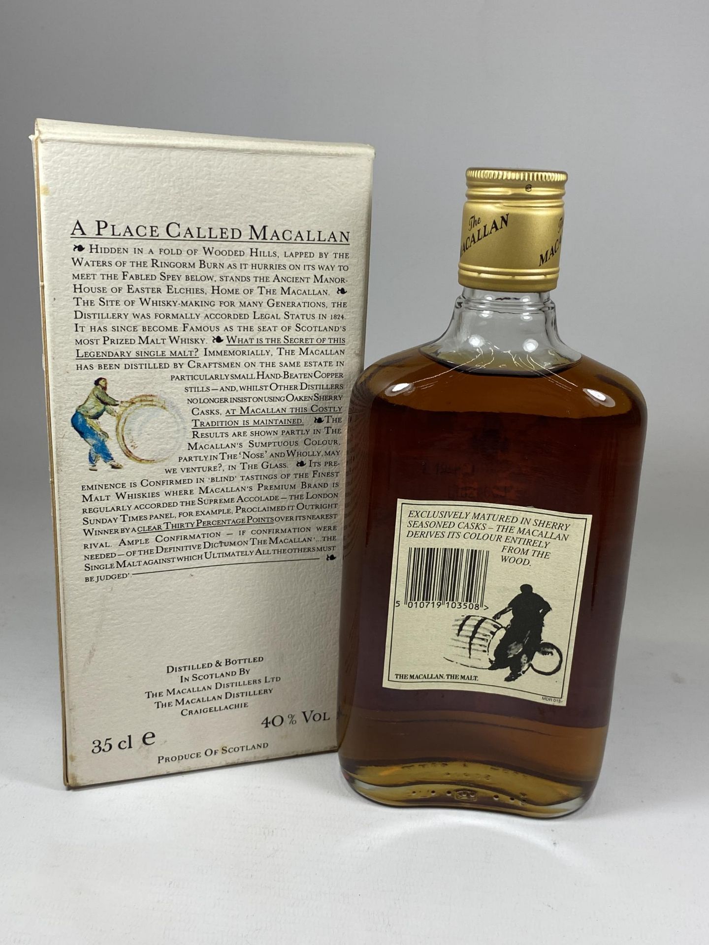 1 X BOXED 35CL BOTTLE - A RARE 1980'S MACALLAN 10 YEAR OLD SINGLE HIGHLAND MALT SCOTCH WHISKY - Image 3 of 3