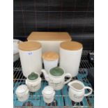 AN ASSORTMENT OF KITCHEN ITEMS TO INCLUDE A CRUET SET, TEAPOT, SUGAR BOWL AND MILK JUG ETC