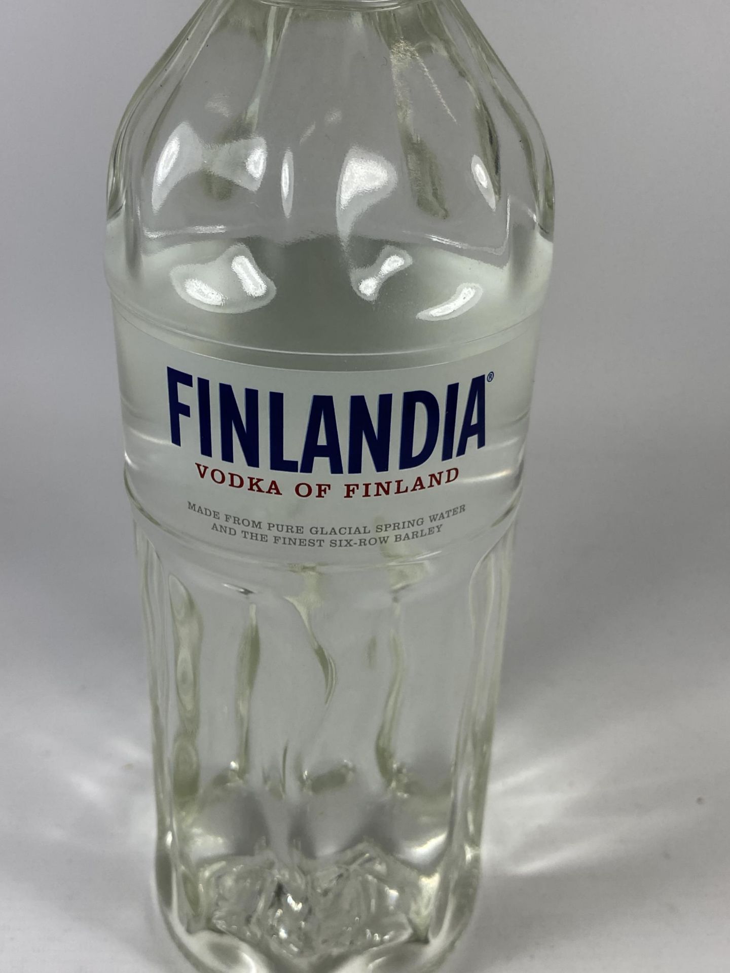 1 X 1L BOTTLE - FINLANDIA VODKA - Bild 2 aus 3