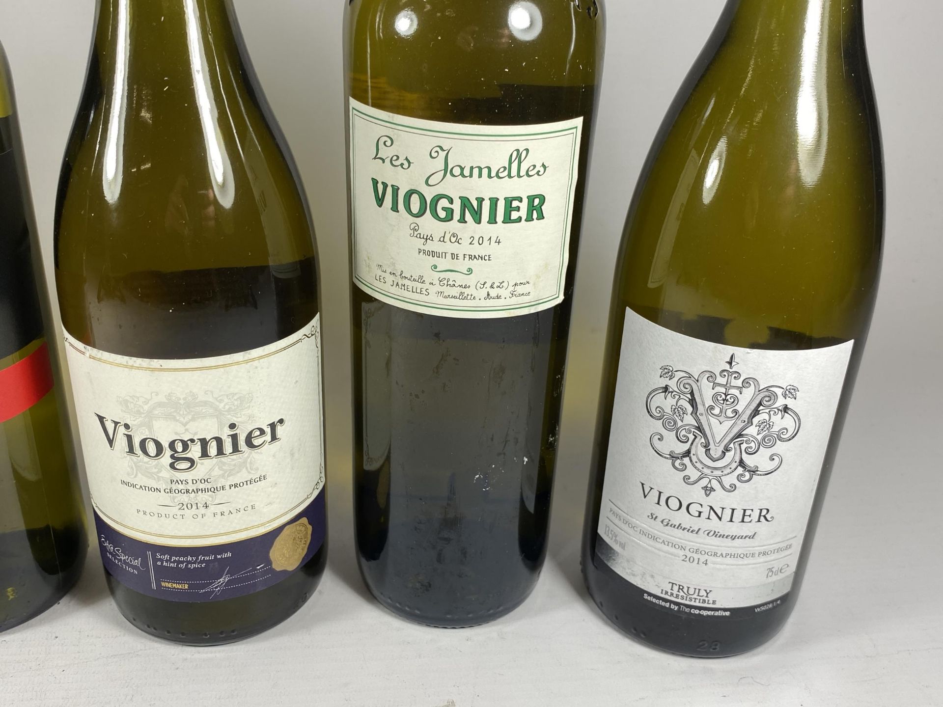 6 X MIXED BOTTLES OF WHITE WINE - VIOGNIER & OYSTER BAY ETC - Image 3 of 3