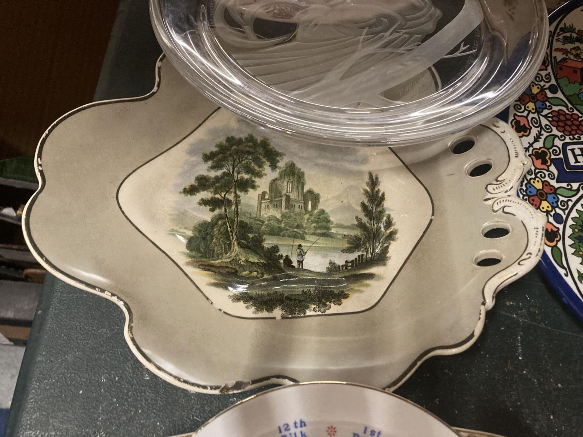 A QUANTITY OF COLLECTOR'S PLATES - Image 4 of 4