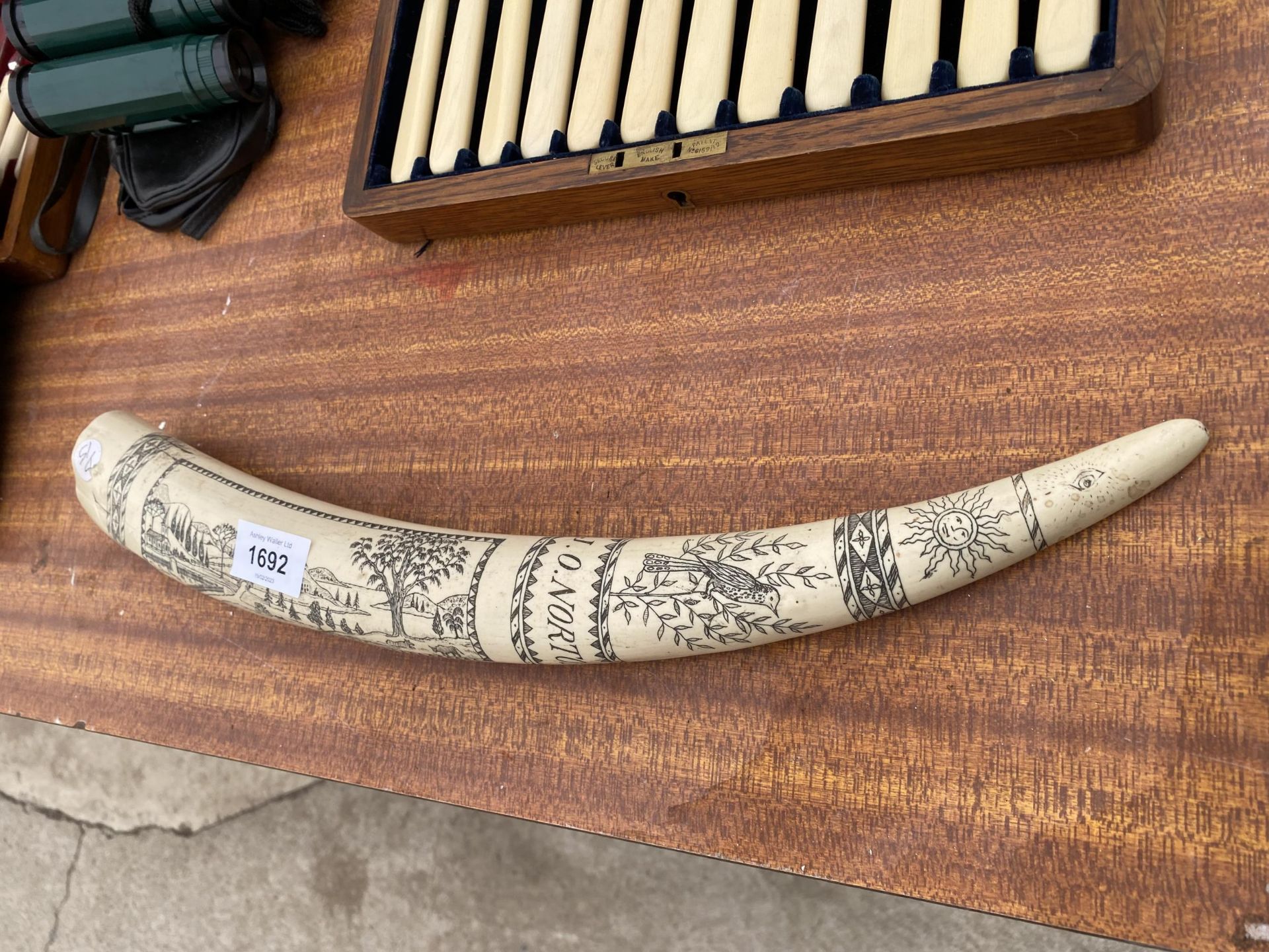 A COLLECTABLE SCRIMSHAW STYLE PIECE